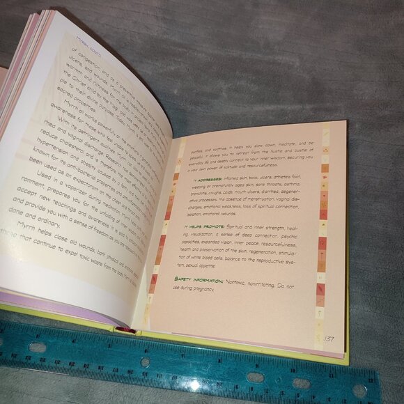 Deluxe Book Aromatherapy 101 Karen Downes Hardcover Colorful Essential Oils - Picture 11 of 12